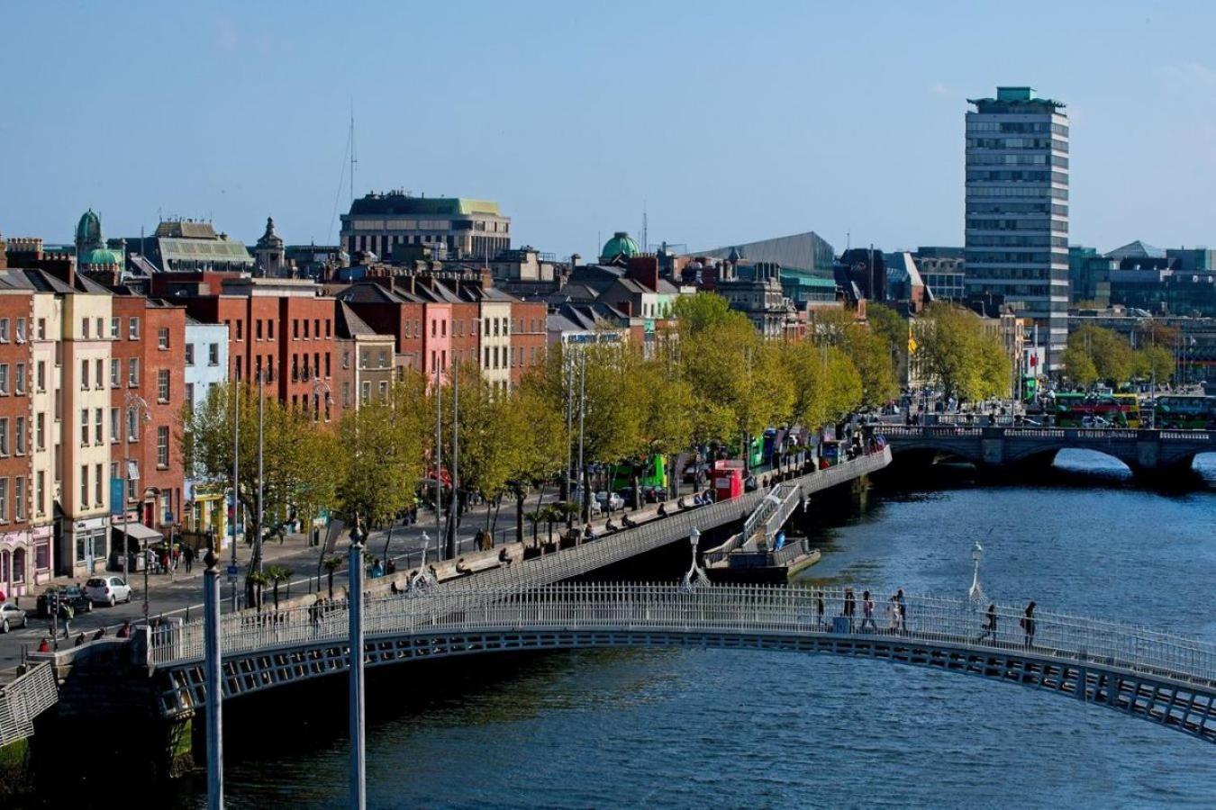 Wellington Temple Bar Hotel Dublin Bagian luar foto